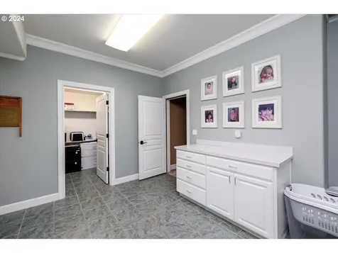 10707 S Southridge Drive Portland OR 97219
