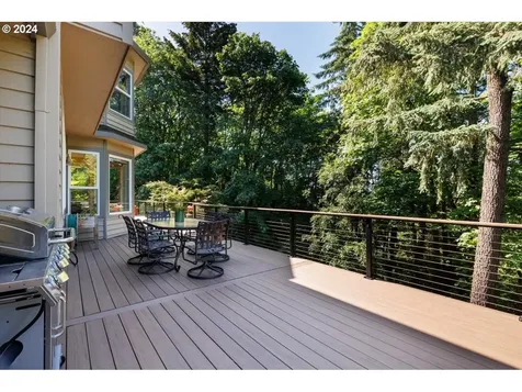 10707 S Southridge Drive Portland OR 97219