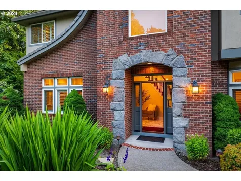 10707 S Southridge Drive Portland OR 97219