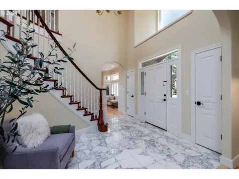 10707 S Southridge Drive Portland OR 97219
