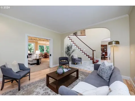 10707 S Southridge Drive Portland OR 97219