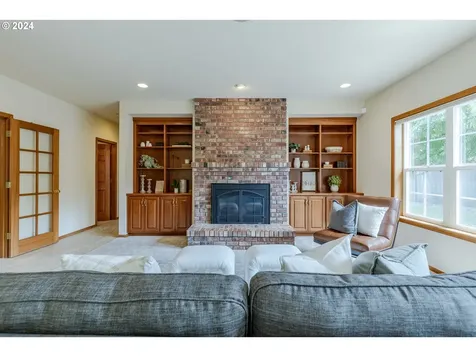 3322 Winchester Way Eugene OR 97401