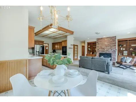 3322 Winchester Way Eugene OR 97401