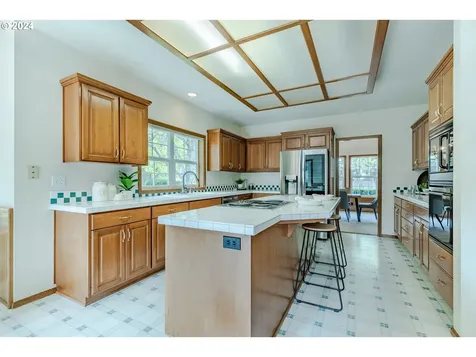 3322 Winchester Way Eugene OR 97401