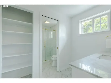 3322 Winchester Way Eugene OR 97401