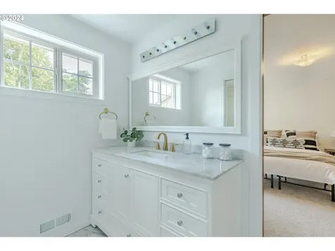3322 Winchester Way Eugene OR 97401