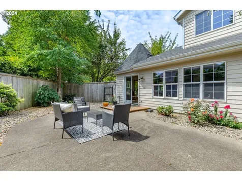 3322 Winchester Way Eugene OR 97401