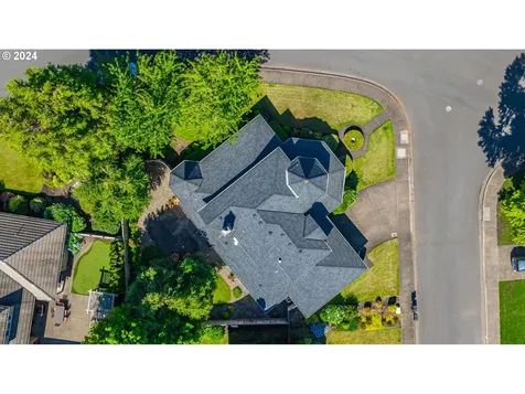 3322 Winchester Way Eugene OR 97401