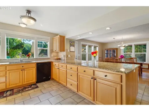 1320 NE 160th Avenue Portland OR 97230