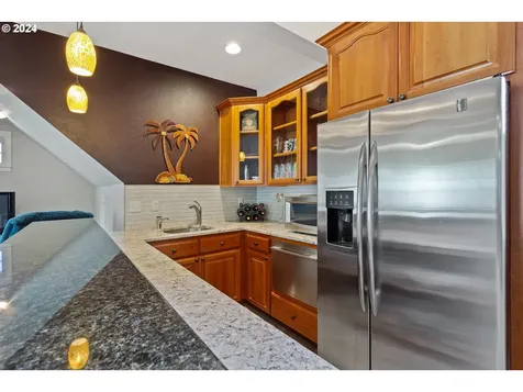1320 NE 160th Avenue Portland OR 97230