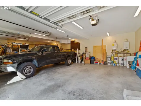1320 NE 160th Avenue Portland OR 97230