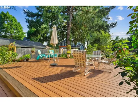 1320 NE 160th Avenue Portland OR 97230
