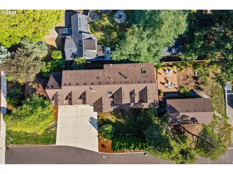 1320 NE 160th Avenue Portland OR 97230