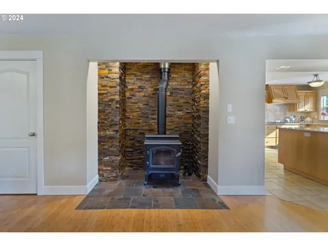 1320 NE 160th Avenue Portland OR 97230