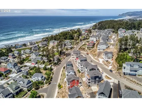 2569 SW Coral Avenue Lincoln City OR 97367