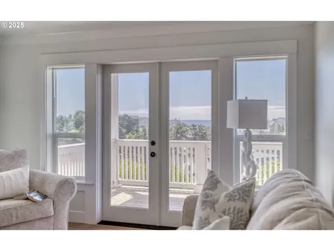 2569 SW Coral Avenue Lincoln City OR 97367
