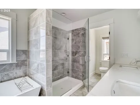 2569 SW Coral Avenue Lincoln City OR 97367