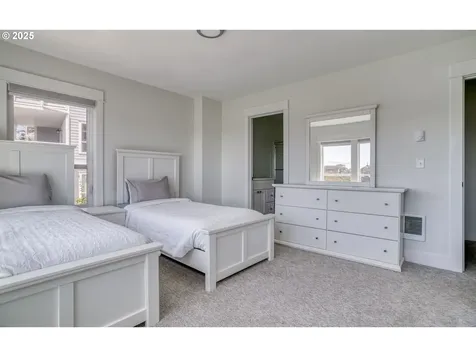 2569 SW Coral Avenue Lincoln City OR 97367