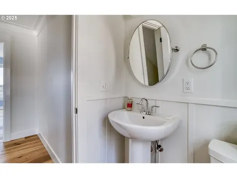 2569 SW Coral Avenue Lincoln City OR 97367