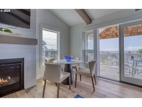 2569 SW Coral Avenue Lincoln City OR 97367