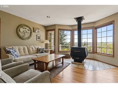 815 SE Evergreen Drive Chehalis WA 98532