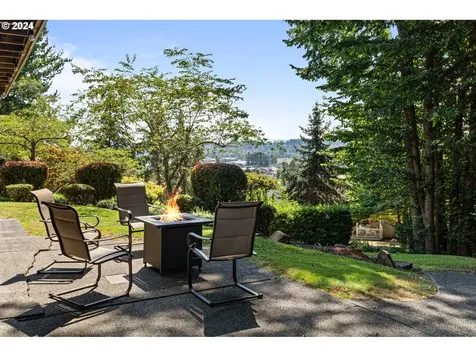 815 SE Evergreen Drive Chehalis WA 98532