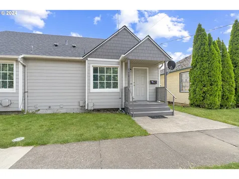 416 S Edwards Street Newberg OR 97132