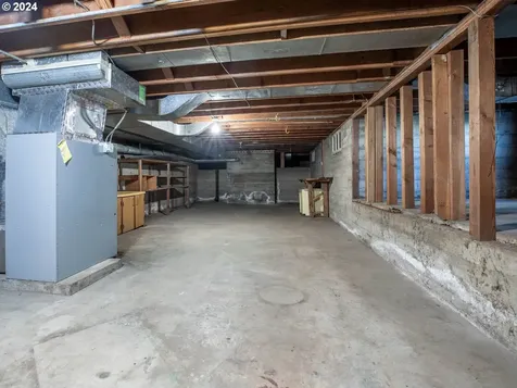 2642 Central Boulevard Eugene OR 97403
