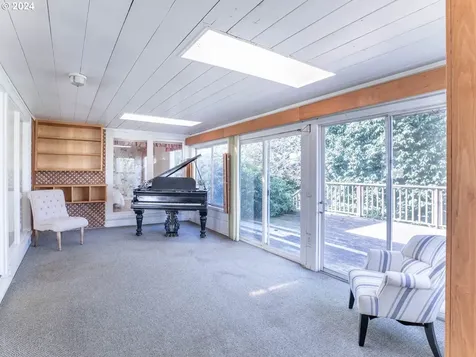 2642 Central Boulevard Eugene OR 97403