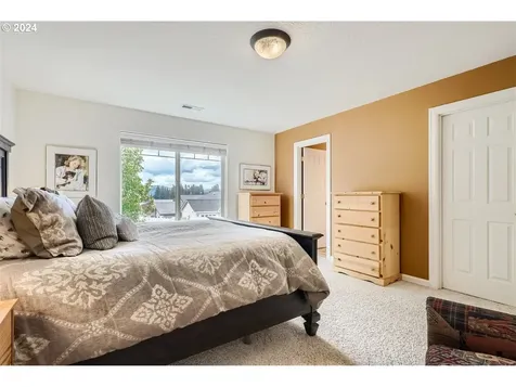 3871 P Street Washougal WA 98671