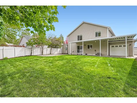 3871 P Street Washougal WA 98671