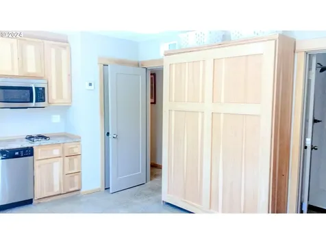 3350 Se Harold Court Portland OR 97202