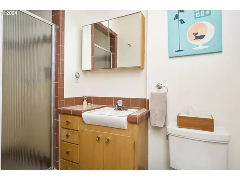 1320 SW Texas Street Portland OR 97219