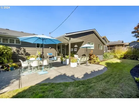 1320 SW Texas Street Portland OR 97219
