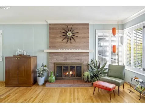 1320 SW Texas Street Portland OR 97219