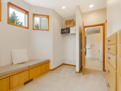 1875 N 15th Court Washougal WA 98671