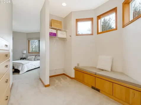 1875 N 15th Court Washougal WA 98671