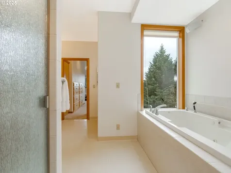1875 N 15th Court Washougal WA 98671