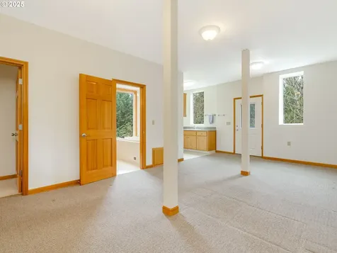 1875 N 15th Court Washougal WA 98671