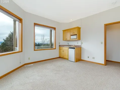 1875 N 15th Court Washougal WA 98671