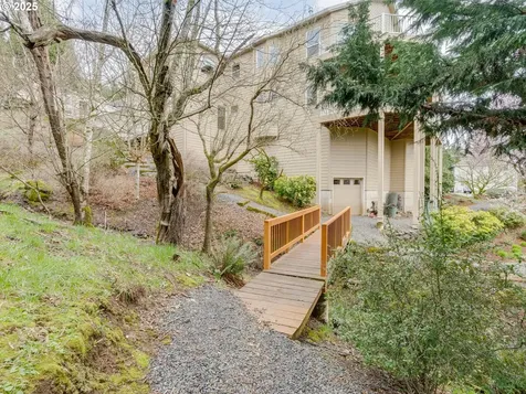 1875 N 15th Court Washougal WA 98671
