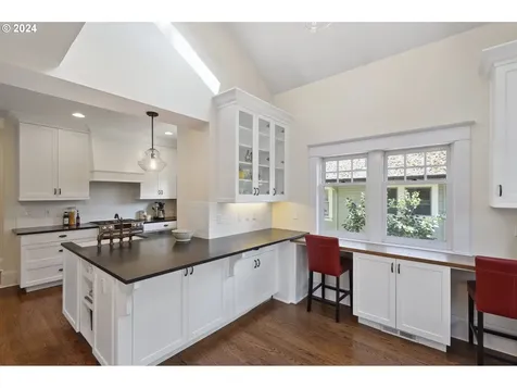 2735 Ne 28th Avenue Portland OR 97212
