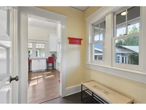2735 Ne 28th Avenue Portland OR 97212