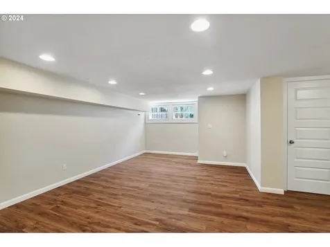 2735 Ne 28th Avenue Portland OR 97212