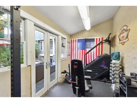 2735 Ne 28th Avenue Portland OR 97212