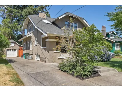 2735 Ne 28th Avenue Portland OR 97212