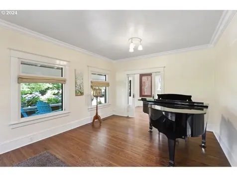 2735 Ne 28th Avenue Portland OR 97212