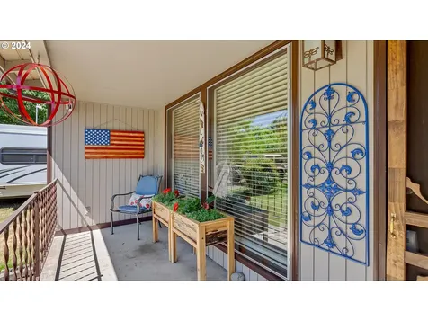 204 Sw 6th Avenue Canby OR 97013