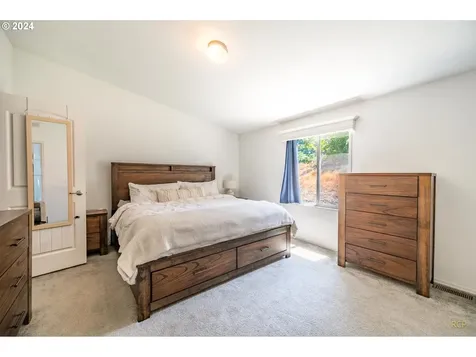 32080 NW Meadow Drive North Plains OR 97133