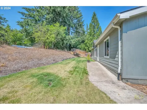 32080 NW Meadow Drive North Plains OR 97133